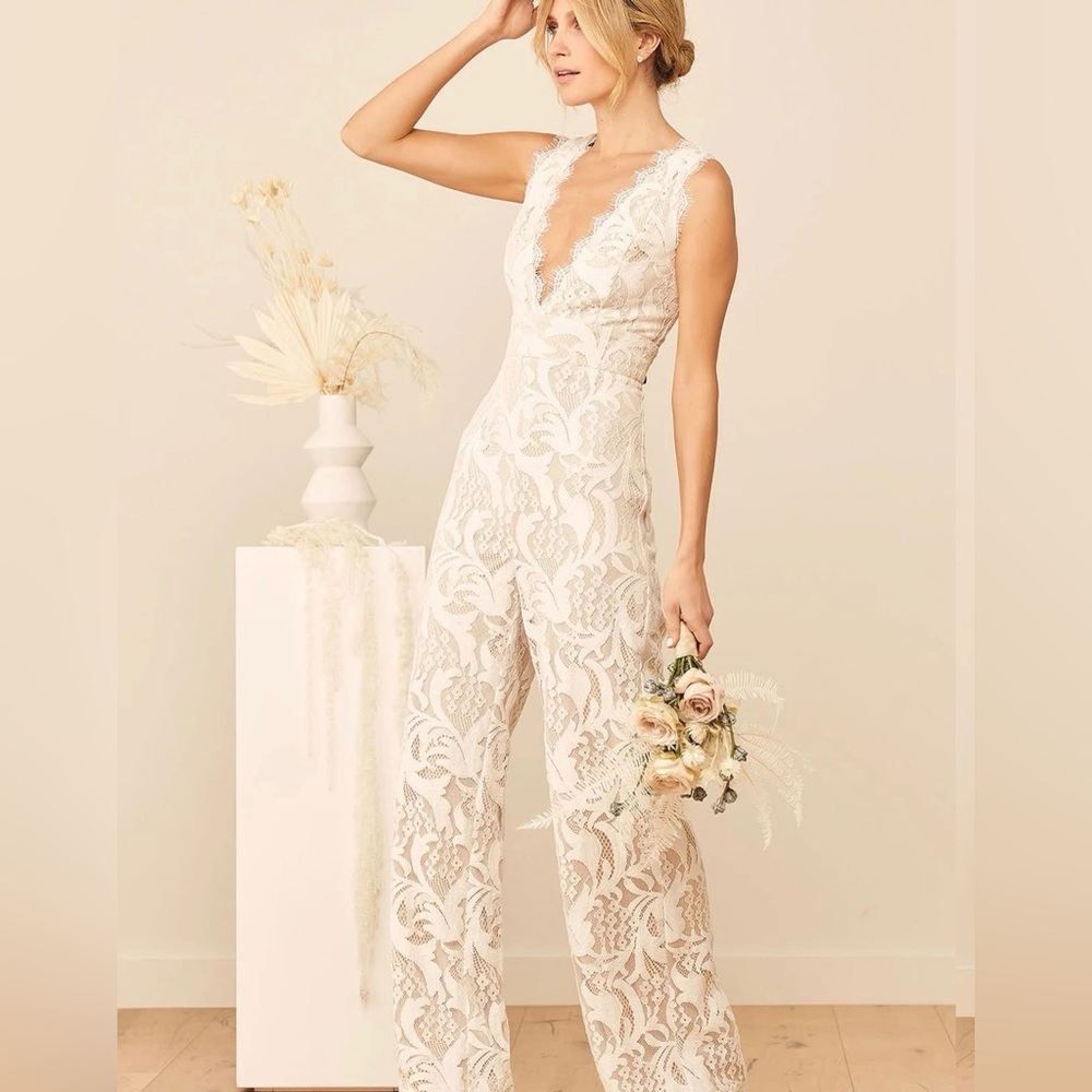Lulus White Lace Wide-Leg Wedding/Reception Jumpsuit
